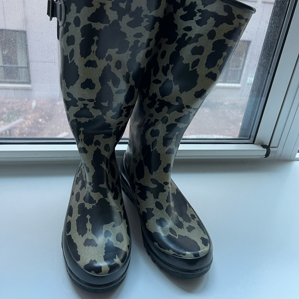 Cheetah Zebra print rain boots: size 8